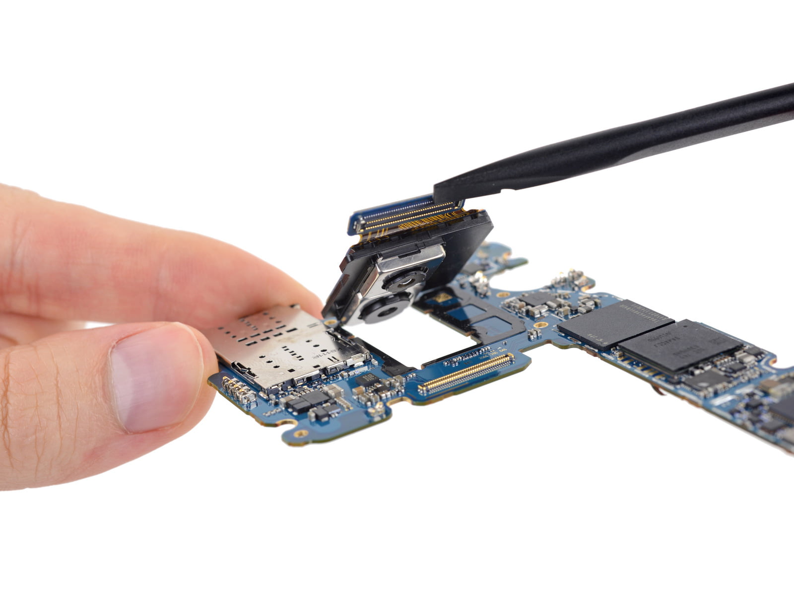 کالبدشکافی گلکسی اس 9 پلاس