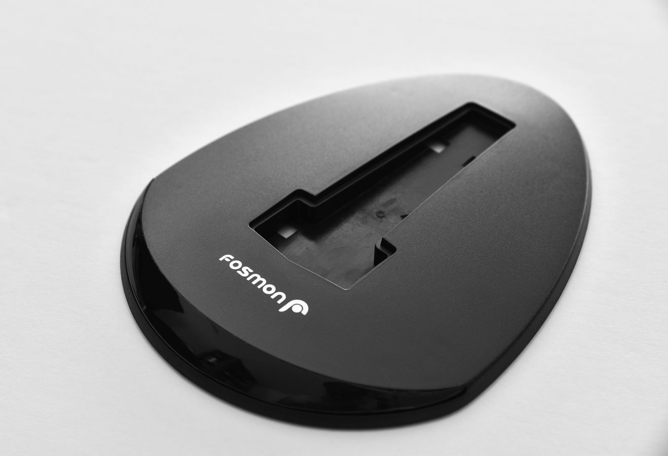 نگاهی اجمالی به پایه شارژ مخصوص دسته بازی PS4 شرکت Fosmon