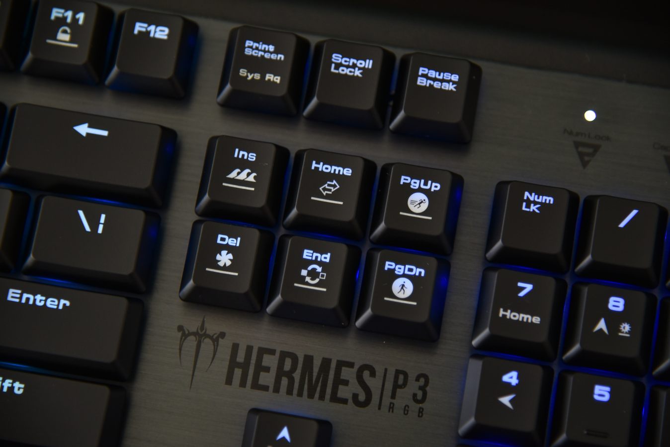 بررسی کیبورد مکانیکی گیمینگ RGB مدل Hermes P3