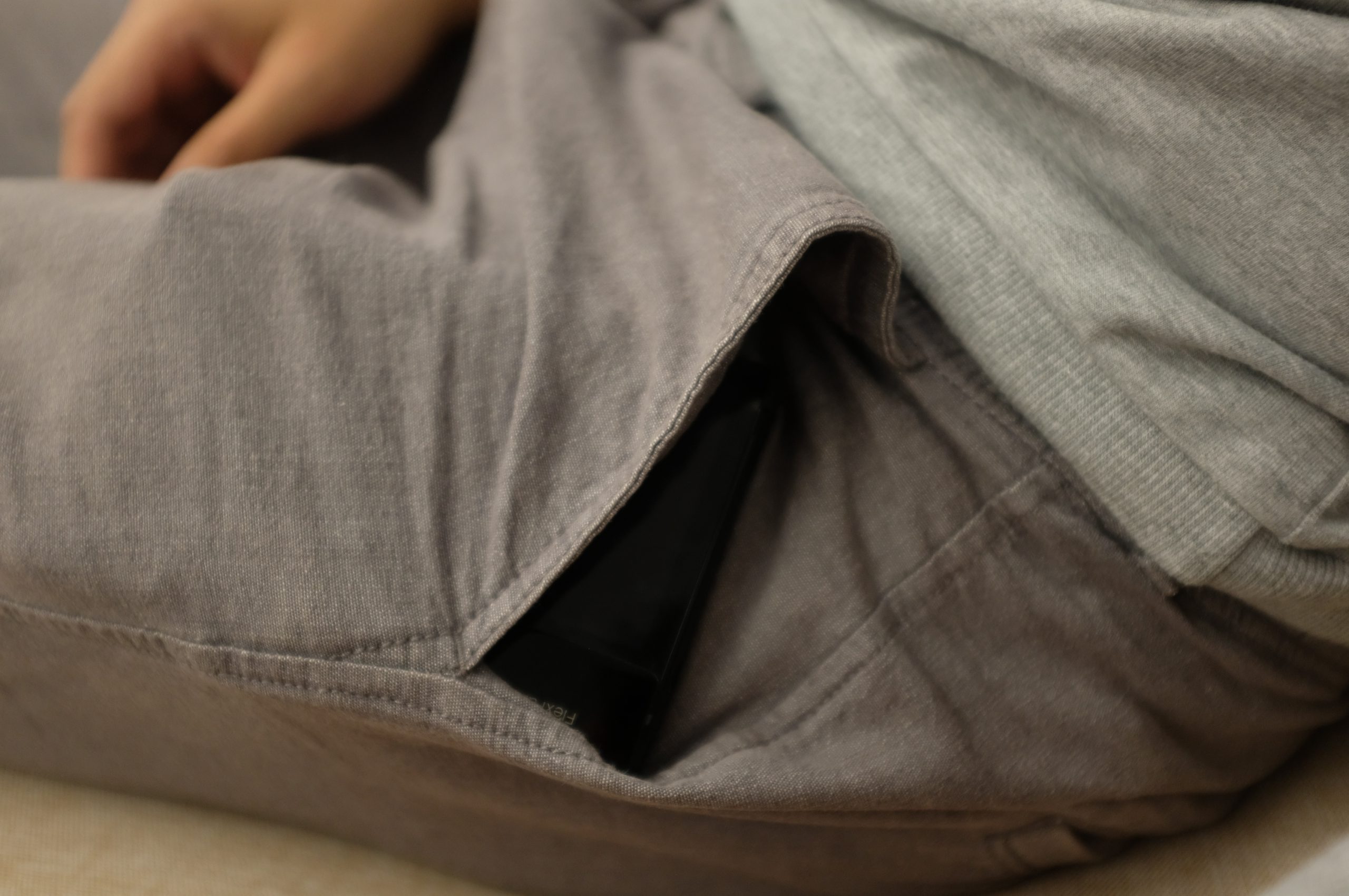 Royole FlexPaiاولین گوشی با نمایشگر تاشو