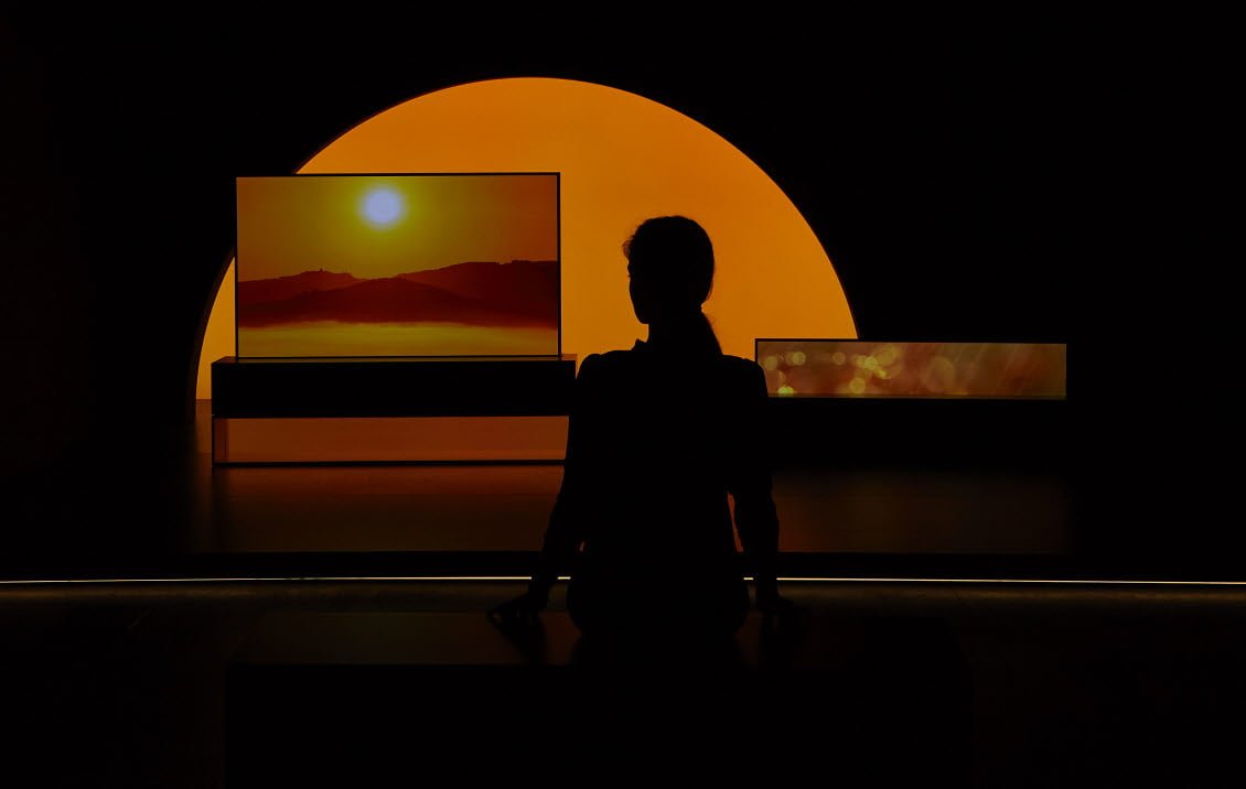 تلویزیون رولی OLED الجی در Milan Design Week