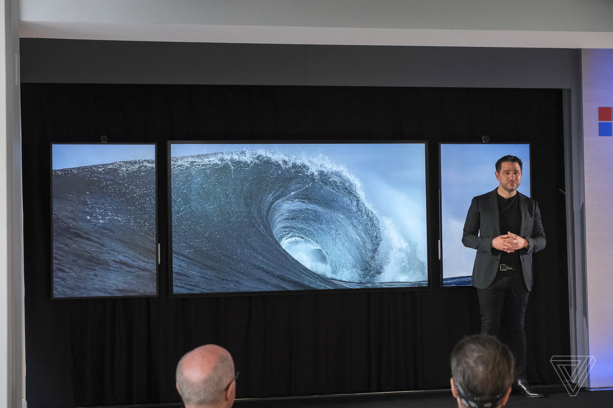  Surface Hub 2 در ابعاد 85 اینچی 
