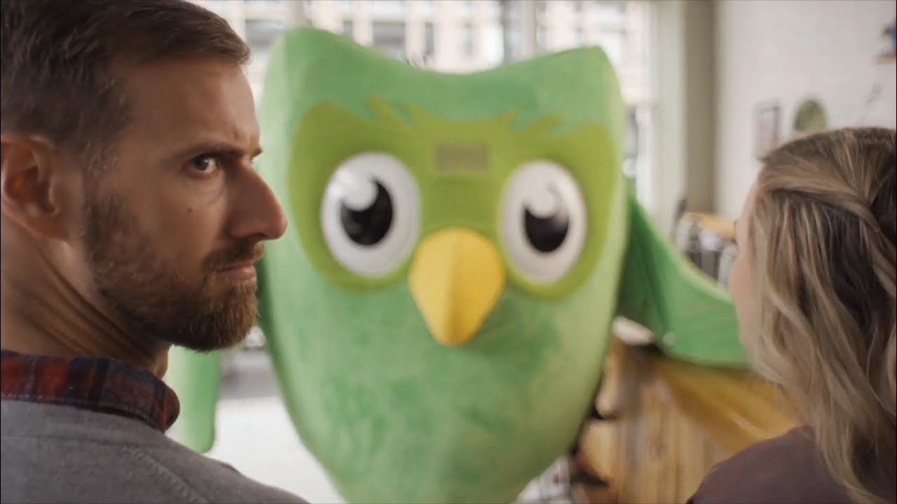 Duolingo با نوتفیکیشنهای واقعی به سراغ شما میآید