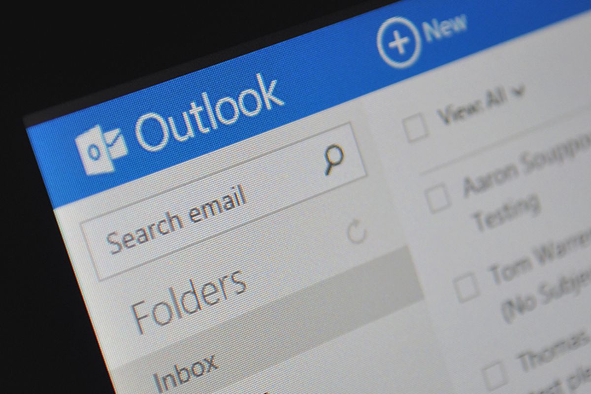 هک شدن حساب های کاربری Outlook