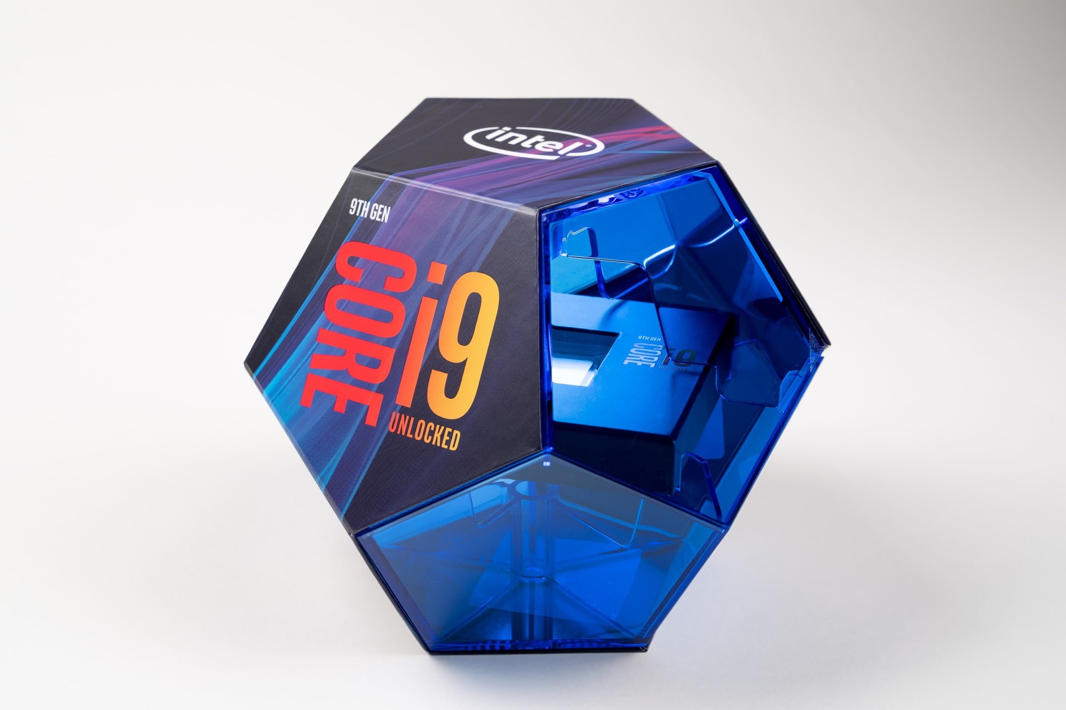 اینتل از پردازنده Core i9-9900KS و بنچمارک‌های گرافیک نسل 11 خود رونمایی کرد