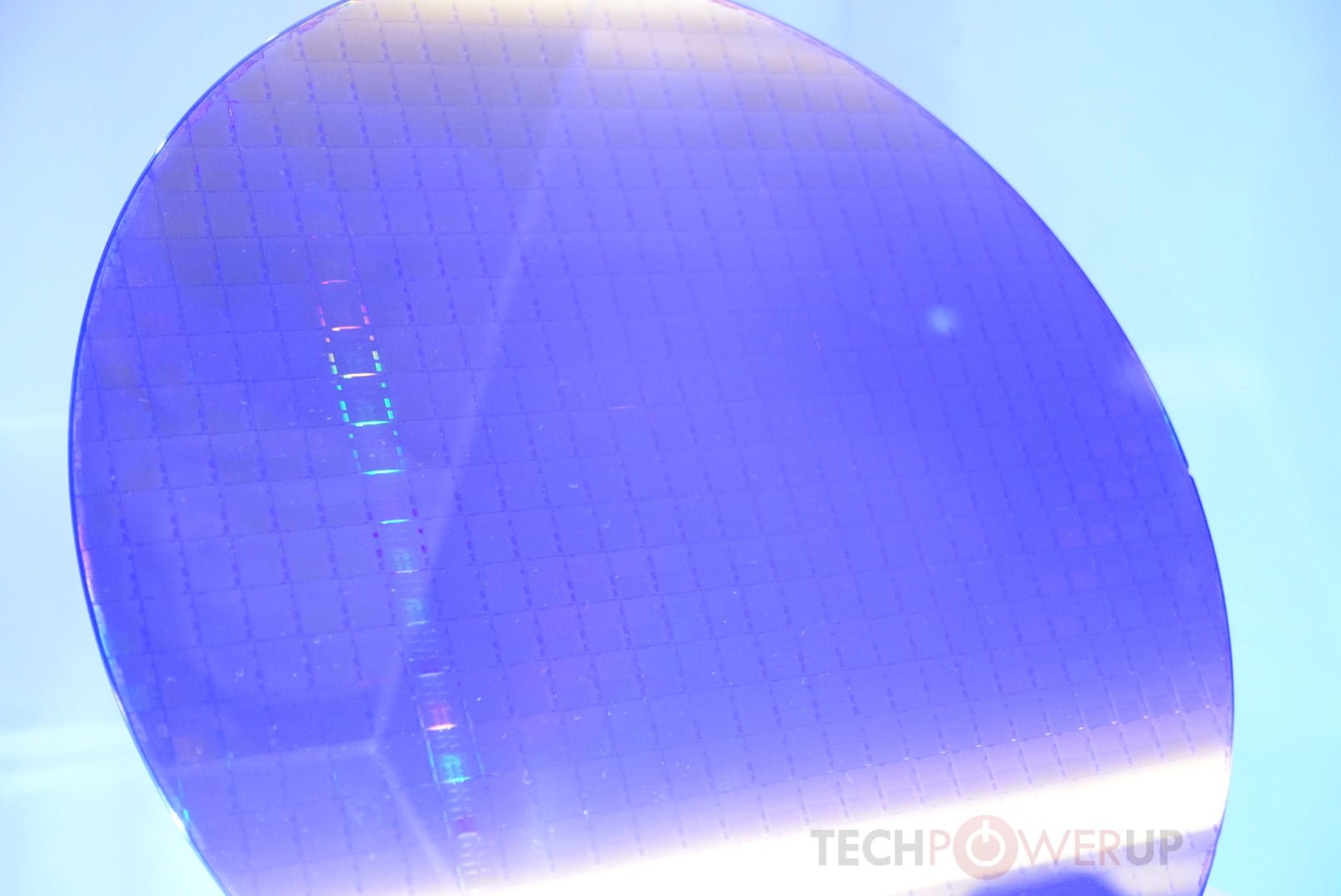 تصاویری از پردازنده‌های کم مصرف Ice Laky-Y منتشر شدند