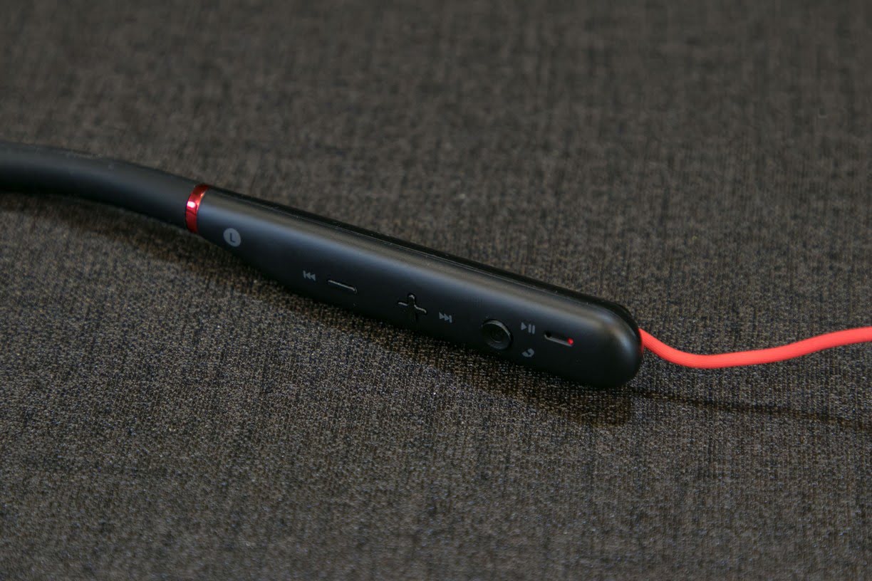 بررسی هدفون 1More Spearhead VR BT