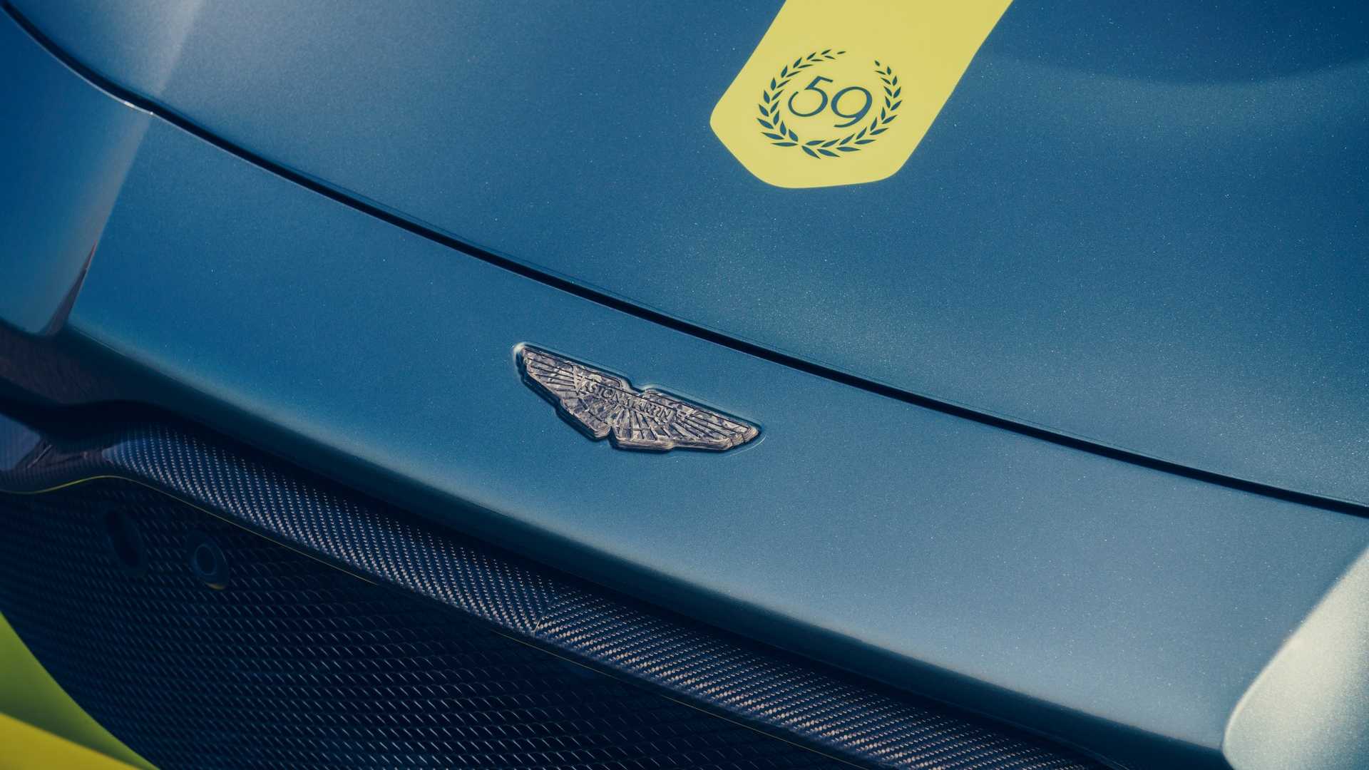 استون مارتین ونتیج AMR