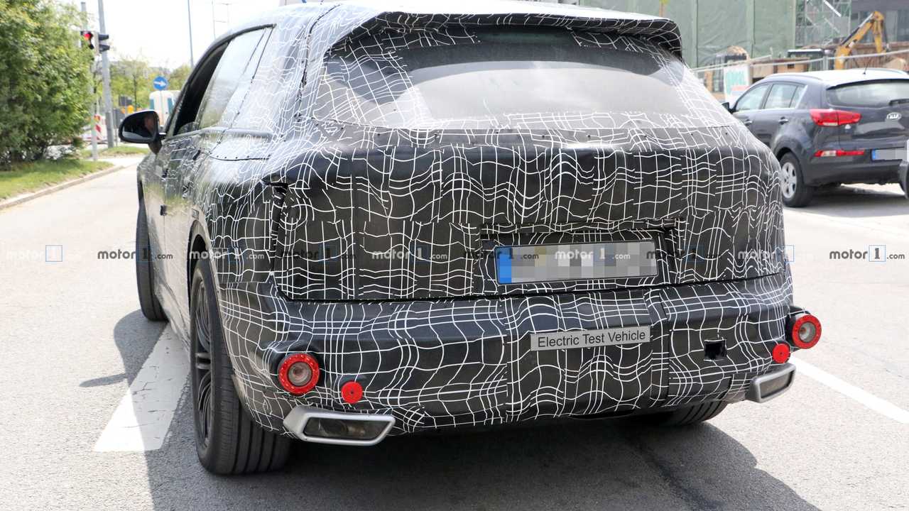 تصاویر جدید از کراس اوور برقی BMW i5