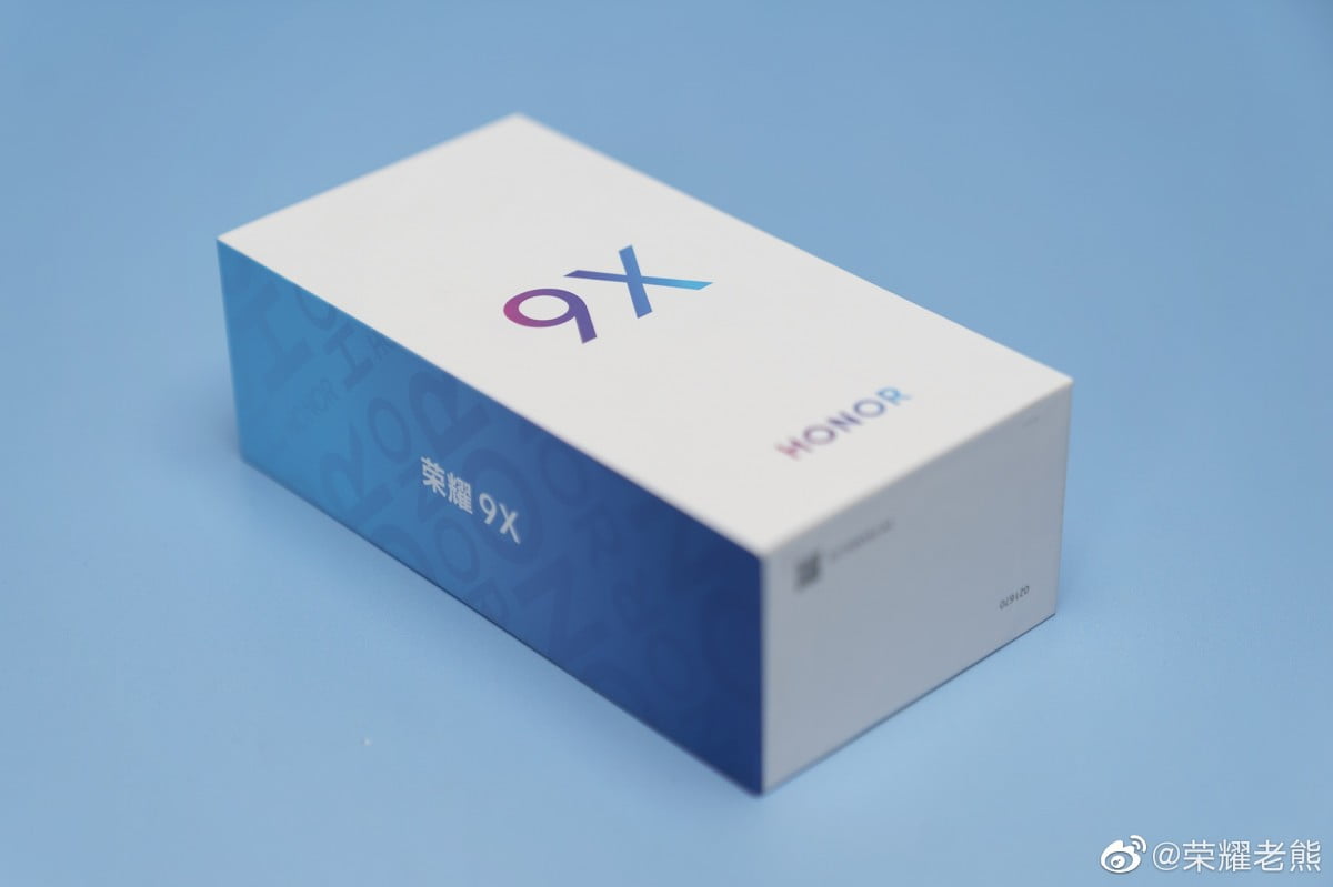 انتشار اولین تصویر رسمی از آنر 9x