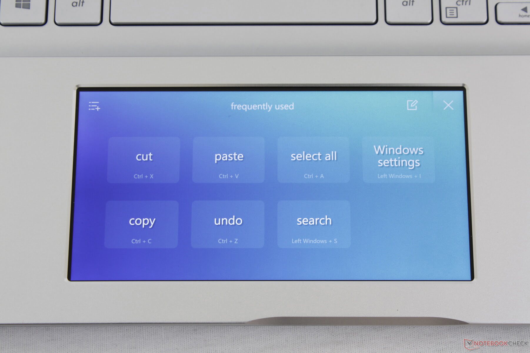 نگاهی به Asus ScreenPad؛ راه حل تعاملی جذاب ایسوس و مقایسه با تاچ بار اپل