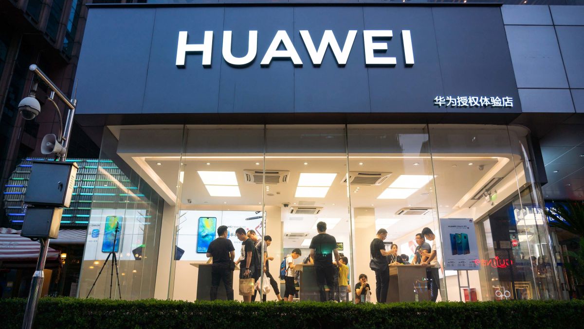اخراج کارمندان آمریکایی از هواوی