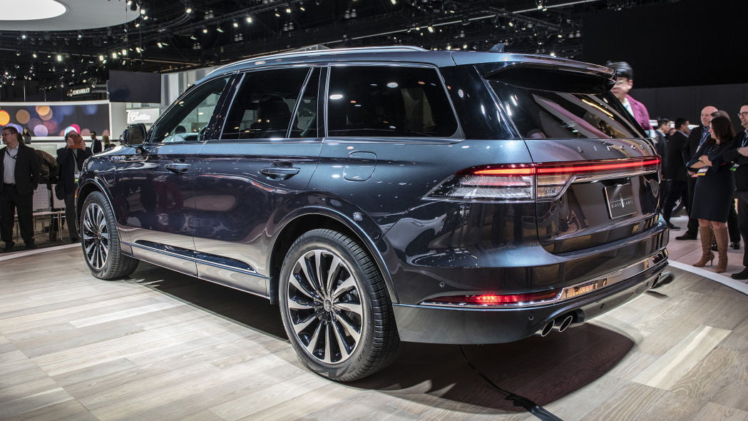 نمای پشتی لینکلن Aviator 2020