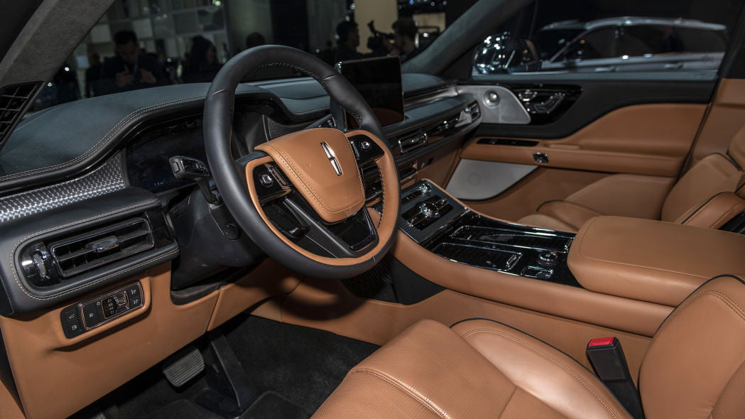نمای داخلی لینکلن Aviator 2020