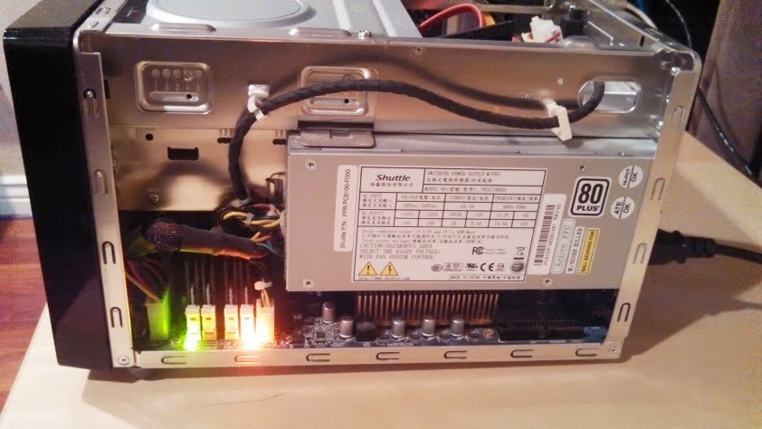 چک کردن چراغهای داخل کیس