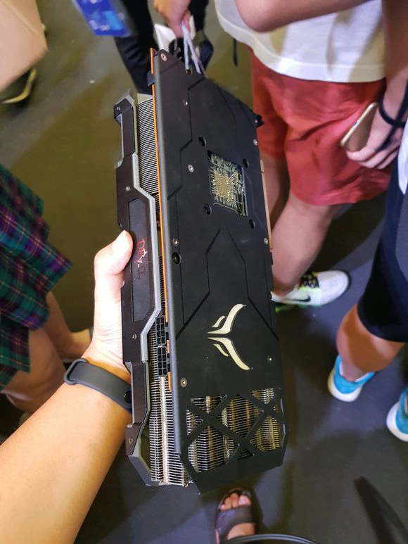 مدل‌های سفارشی مختلف سری AMD Radeon RX 5700 دیده شدند