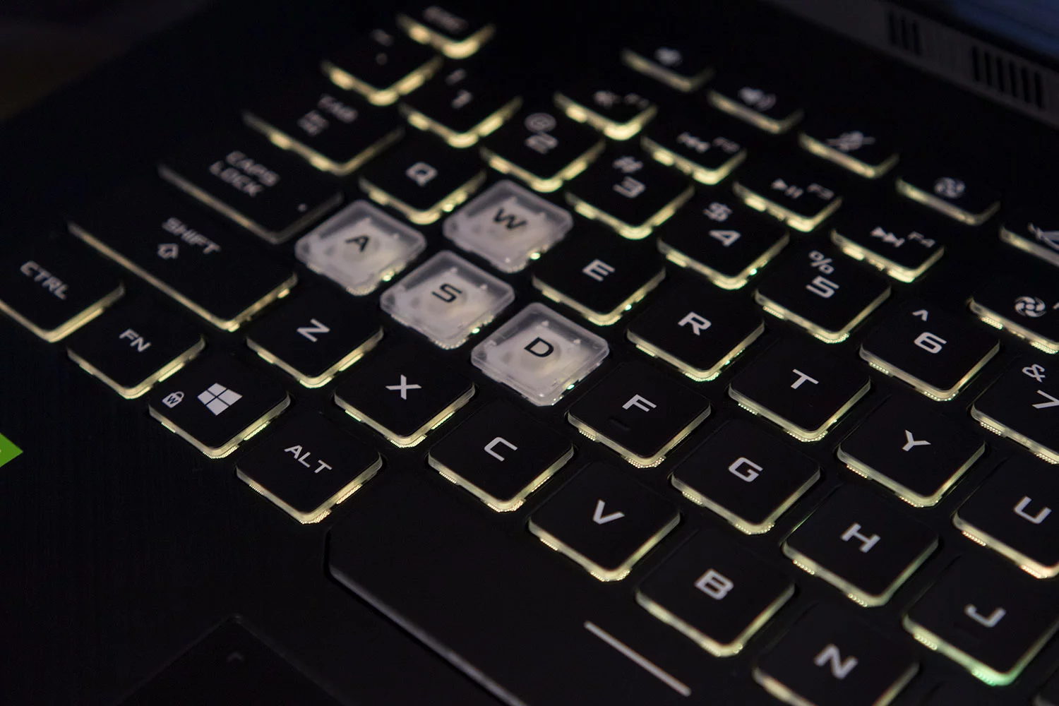 بررسی لپتاپ ASUS ROG STRIX G531GU-AL180