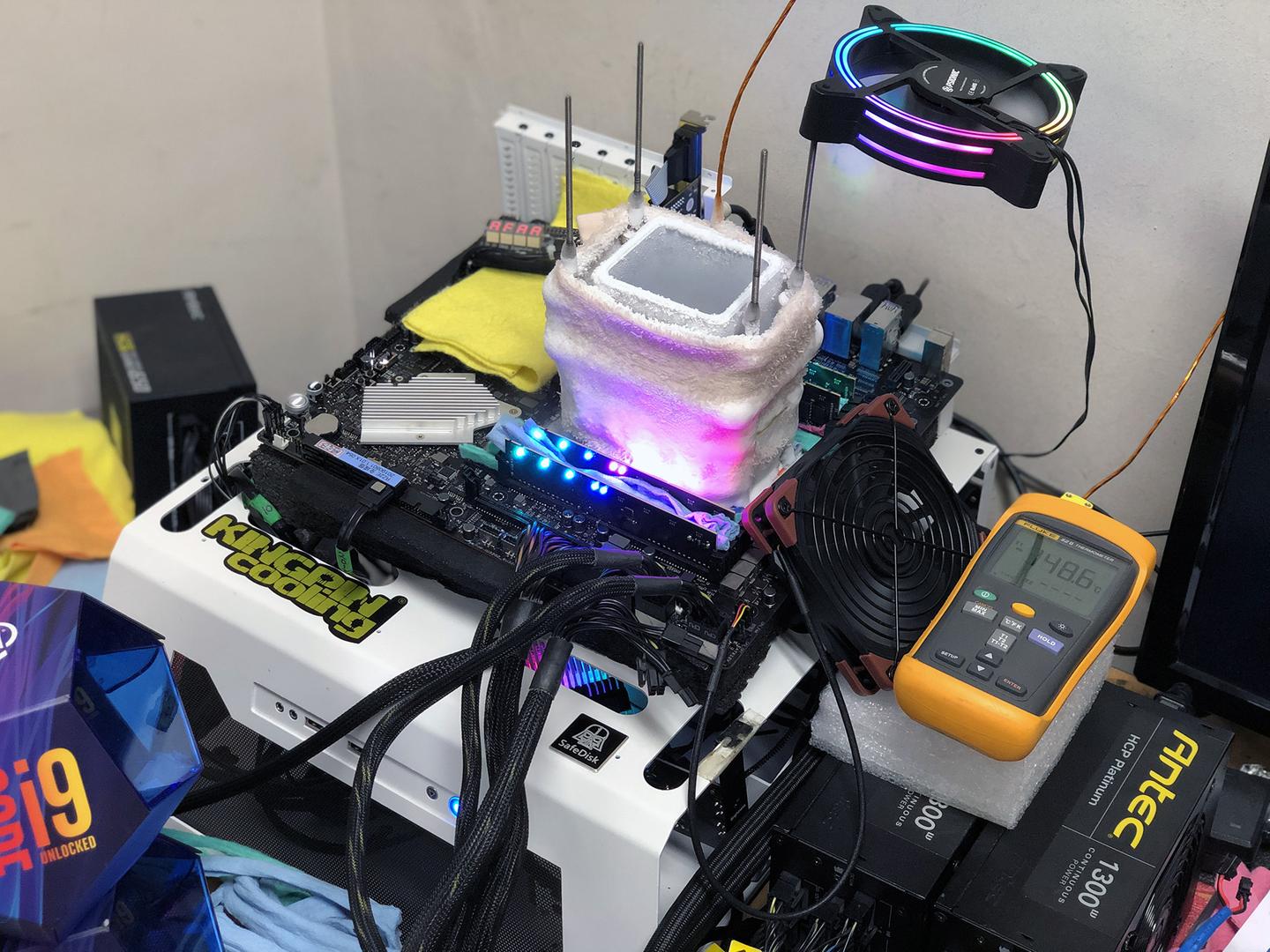 اورکلاک غول 32 هسته‌ای Threadripper 3970X به 5.72 گیگاهرتز