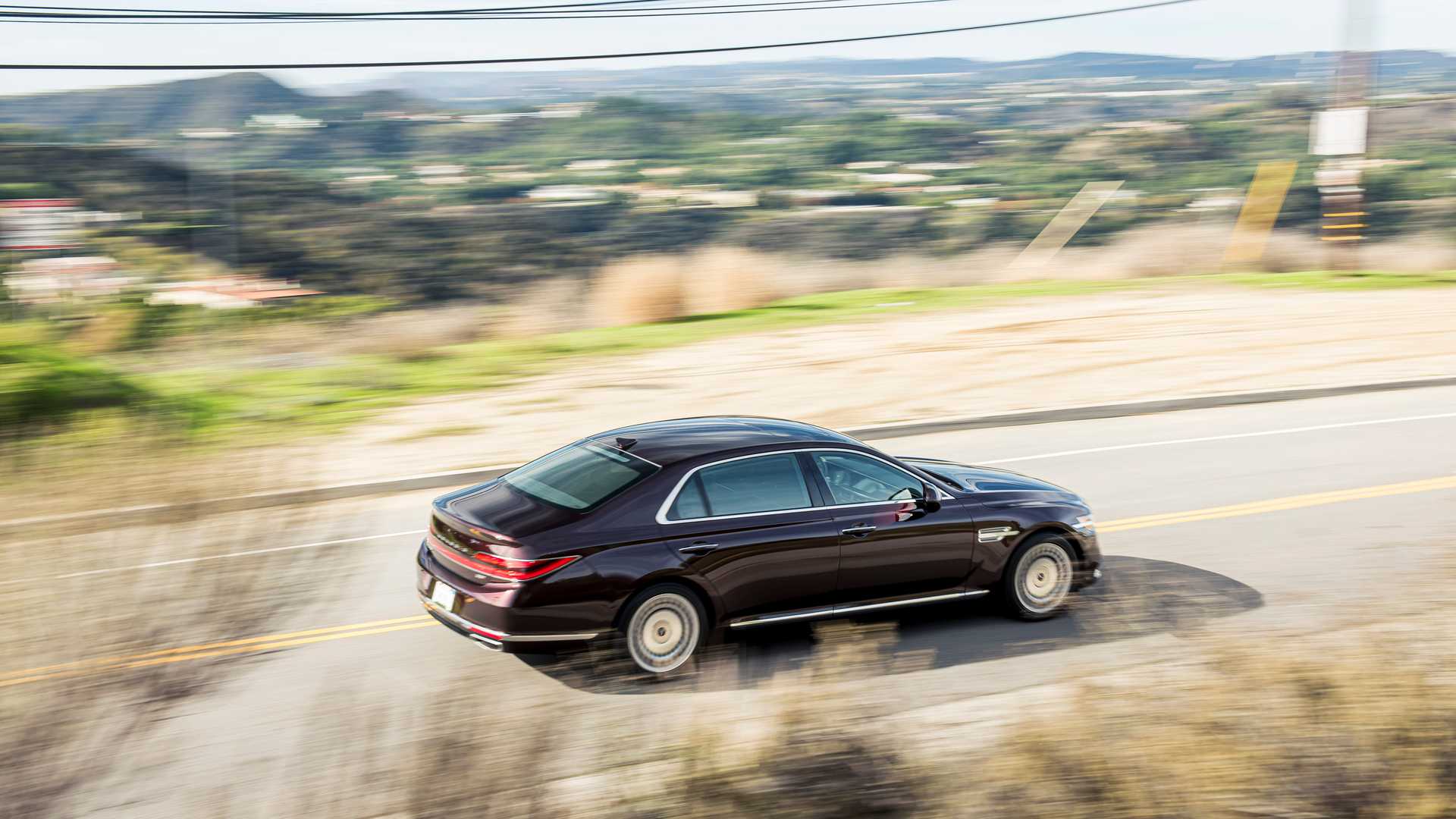 جزئیات قیمت سدان لوکس G90 جنسیس