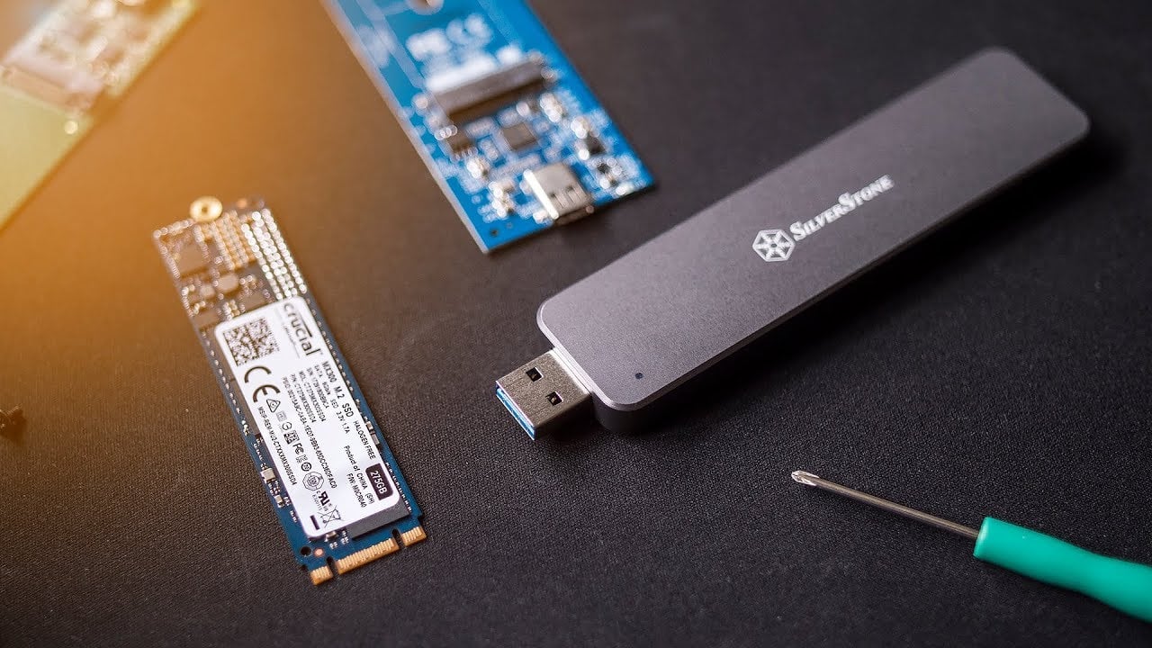 تفاوت میان حافظه‌های فلش با حافظه‌های SSD در چیست؟ سخت افزار مگ