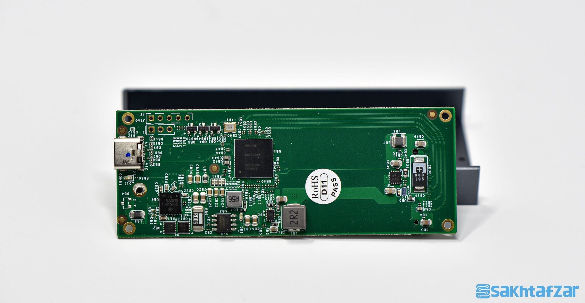 بررسی باکس Thunderbolt 3 NVME M.2 SSD و درایو NVME M.2 SSD V500 جدید شرکت Orico