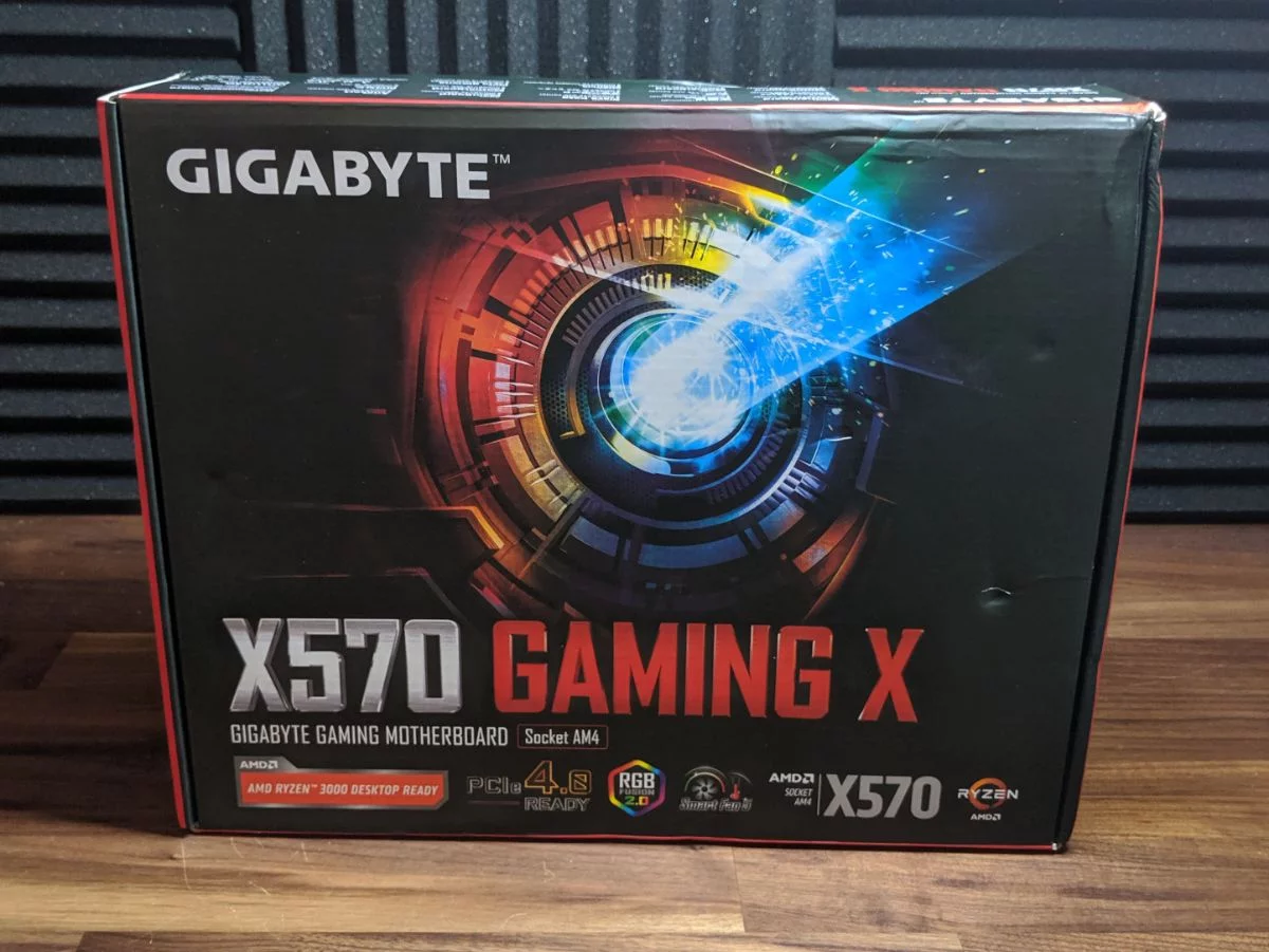[تصویر:  images_items_gigabyteX570GamingXPhotos01.jpg.webp]