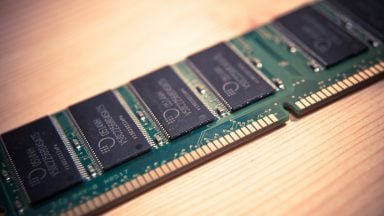 تولید انبوه تراشههای رم DDR5