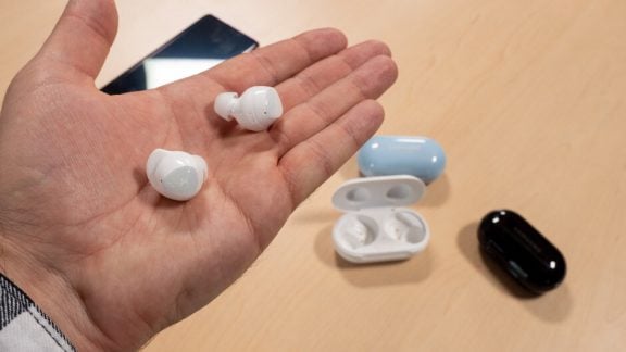 کالبدشکافی گلکسی Buds+ سامسونگ