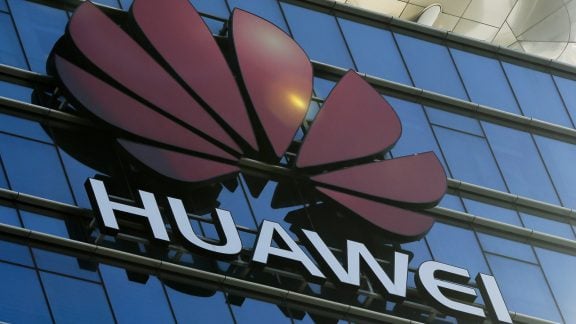 دور زدن تحریم ایران توسط هوآوی