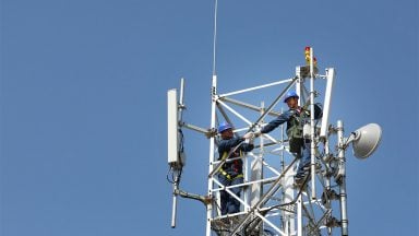 جدال وزارت ارتباطات و صداوسیما بر سر فرکانس 700-800