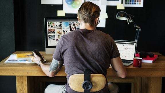 افزایش چشمگیر فروش کامپیوترهای شخصی