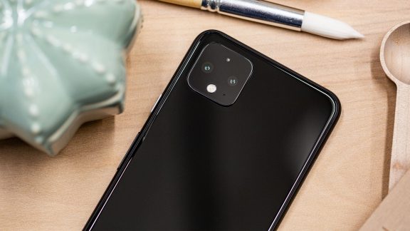 پیکسل 4 مشکی