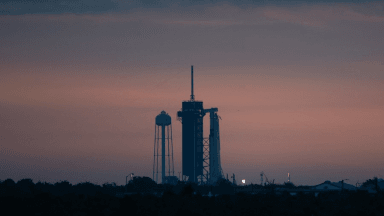 پرتاپ 2 فضانورد آمریکایی به فضا