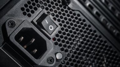 سرقت اطلاعات کاربران از طریق منبع تغذیه