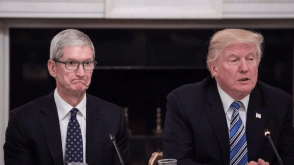 تیم کوک و دونالد ترامپ