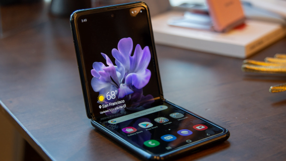 گلکسی زد فلیپ