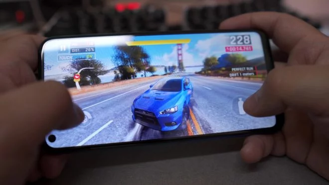 عملکرد Huawei Y7p در اجرای بازی Asphalt 9: Legends and Creative
