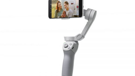 تثبیت کننده ۳ محوره DJI OM 4 برای گوشی‌های هوشمند معرفی شد