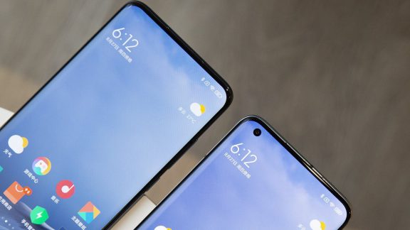 فناوری دوربین زیر نمایشگر