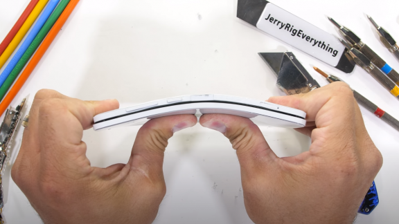 تست مقاومت سرفیس دوئو