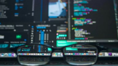 جاوا اسکریپت محبوب ترین زبان برنامه نویسی است