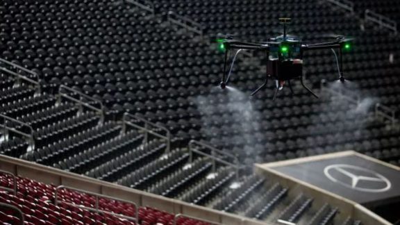 ضدعفونی کردن ورزشگاه‌ های آمریکا با پهپاد