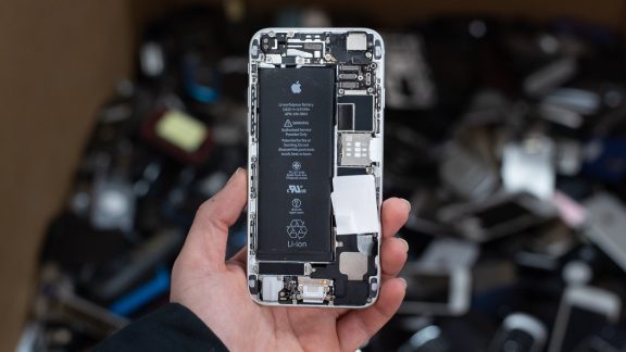 شکایت اپل از بازیافت کننده آیفون و آیپد