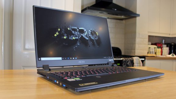 لپ تاپ Gigabyte Aero 17 HDR XB