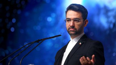 آذری جهرمی: در صورت رشد ترافیک اینترنت ارزان تر خواهد شد!