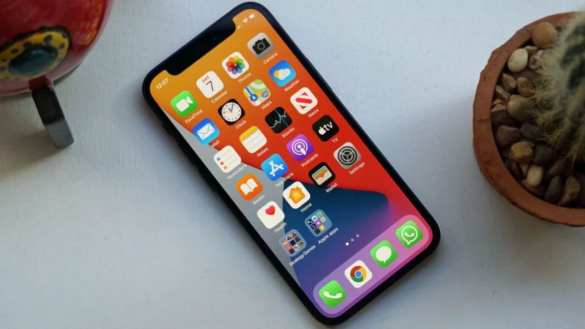 آیفون 12 مینی