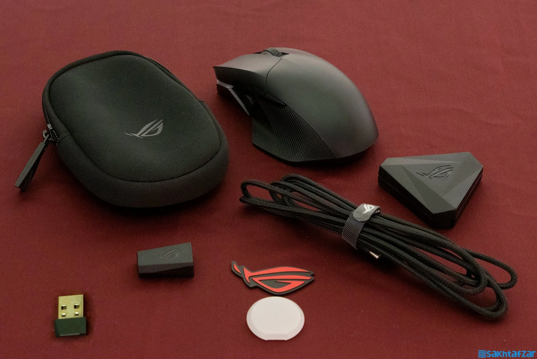 [تصویر:  ROG-Chakram-Balteus_03.jpg.webp]