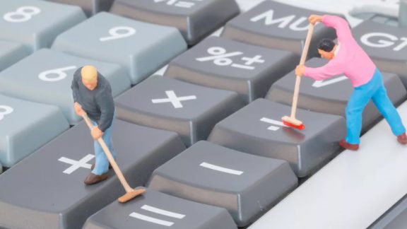 تمیز کردن کیبورد مکانیکی در خانه