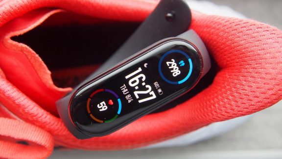 قیمت نسخه جهانی Mi Band 6