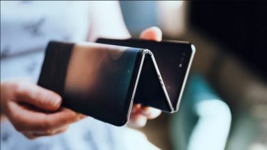 نمایشگر سهتاشو تبلت Galaxy Z Fold Tab
